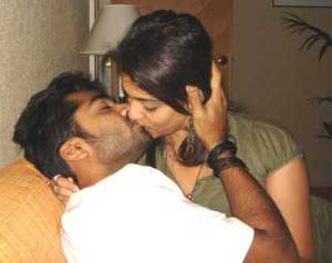 simbhu-nayantara-kissing